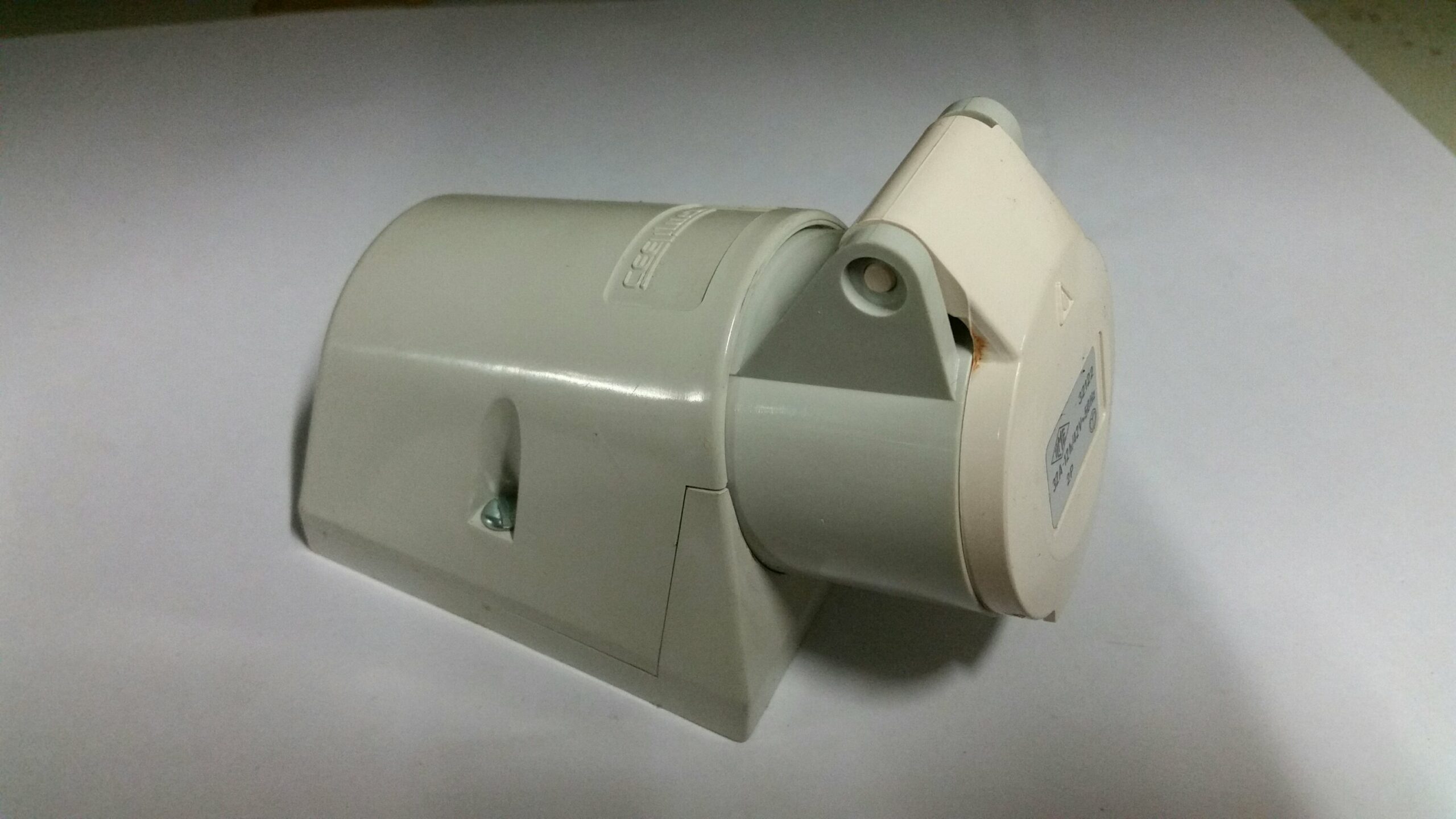 ILME 32122 Presa CEE 42V da parete