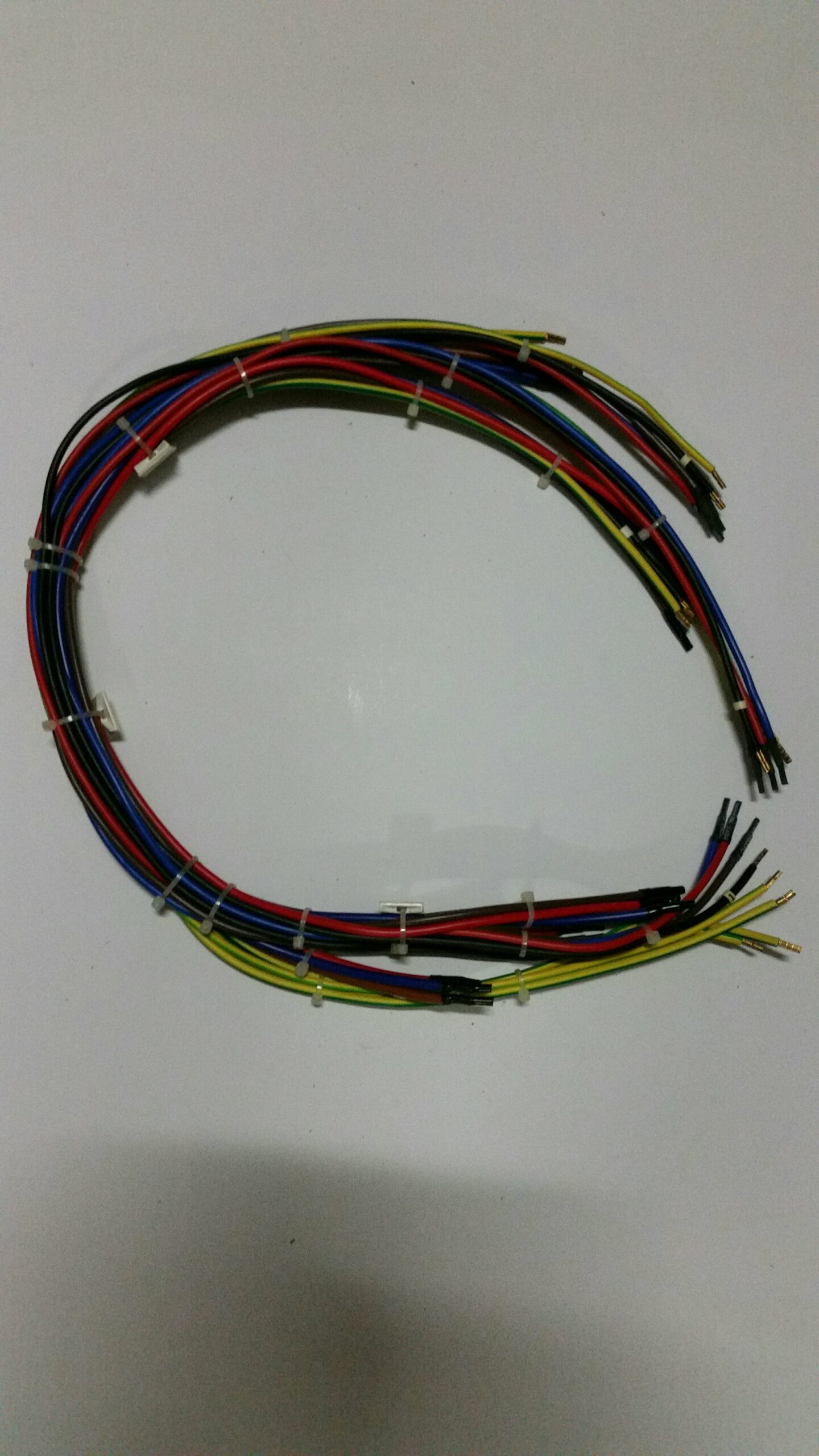 3M08 12 cod. SCHYLLER 35.810 cablaggio universale per quadri elettrici