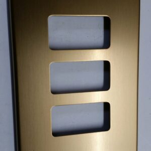 BTICINO 503/3BR Placca BTICINO Magic colore bronzo 3 posti