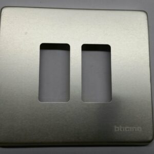 BTICINO 500/2 Placca BTICINO Magic per scatola tonda 2 posti oxidal