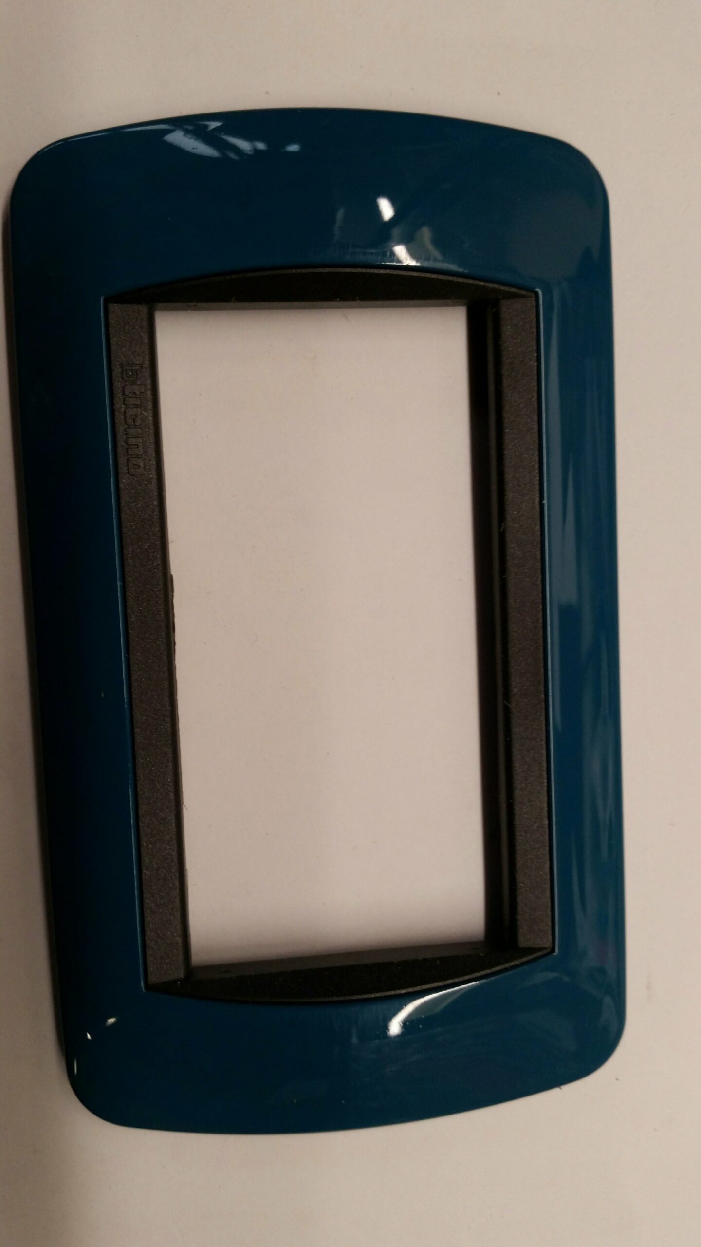 BTICINO L4804BU Placca BTICINO Living International metallo turchese 4 posti
