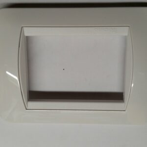 BTICINO L4803BI Placca BTICINO Living Light International 3 posti plastica bianca