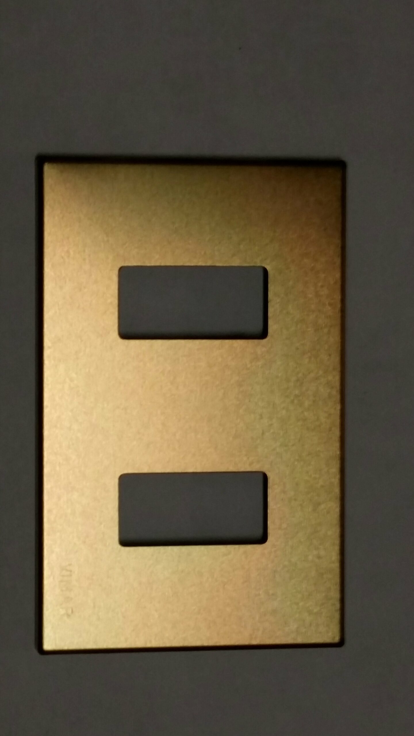 VIMAR 08636.BR Placca Vimar serie 8000 a SCAME tto 2 posti bronzo