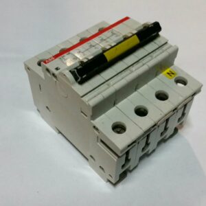 ABB S243NAC06 ABB  interruttore magnetotermico  06A 4moduli