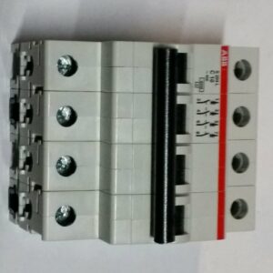 ABB S598645 Interruttore magnetotermico automatico ABB  4P C10 4,5kA