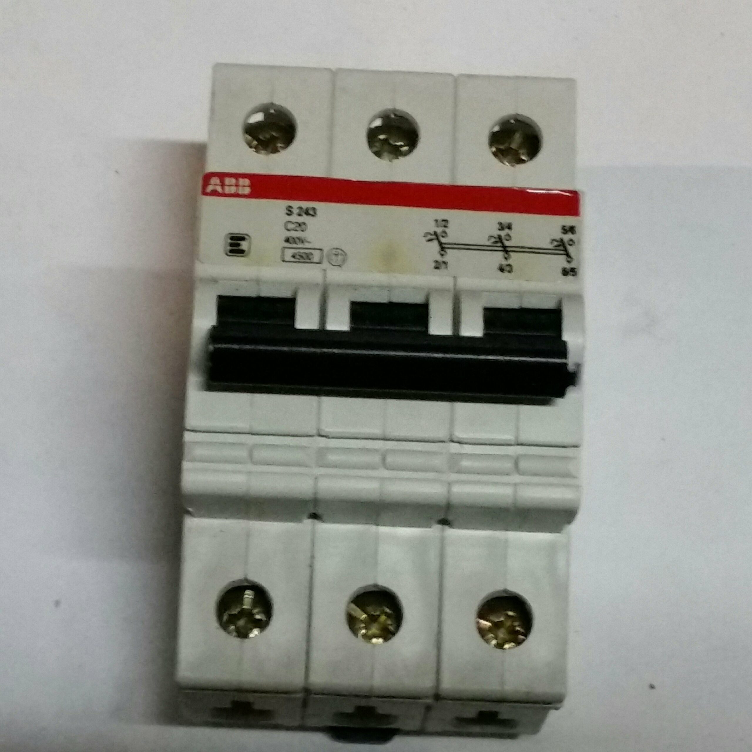 ABB EF 094 6 Interruttore magnetotermico ABB C20 6kA 3 poli