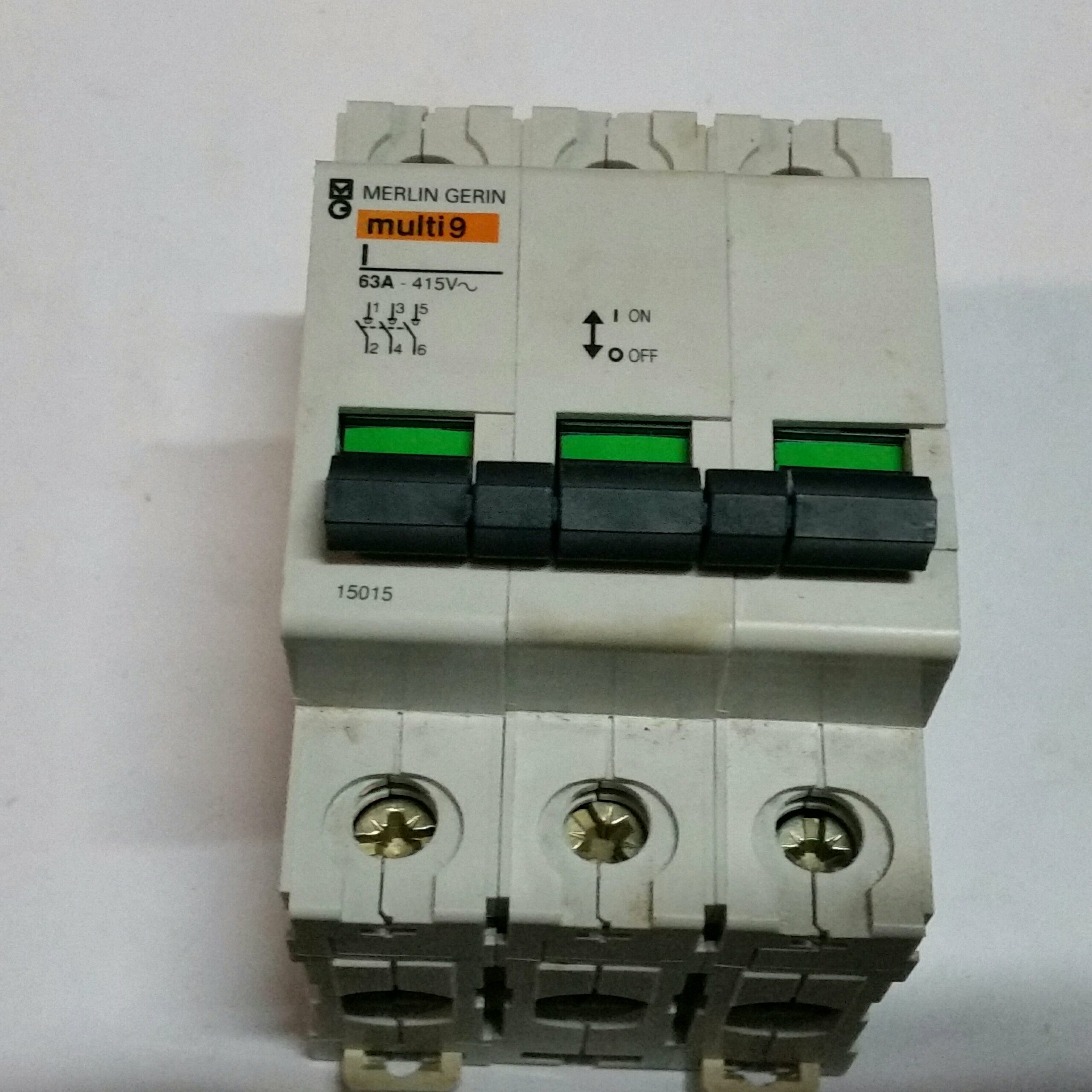 MERLIN GERIN SCHNEIDER 15015 Interruttore magnetotermico MERLIN GERIN 63A 6kA 3 poli