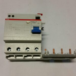ABB B4W7941 Blocco differenziale ABB  max 63A 0,03A 4P