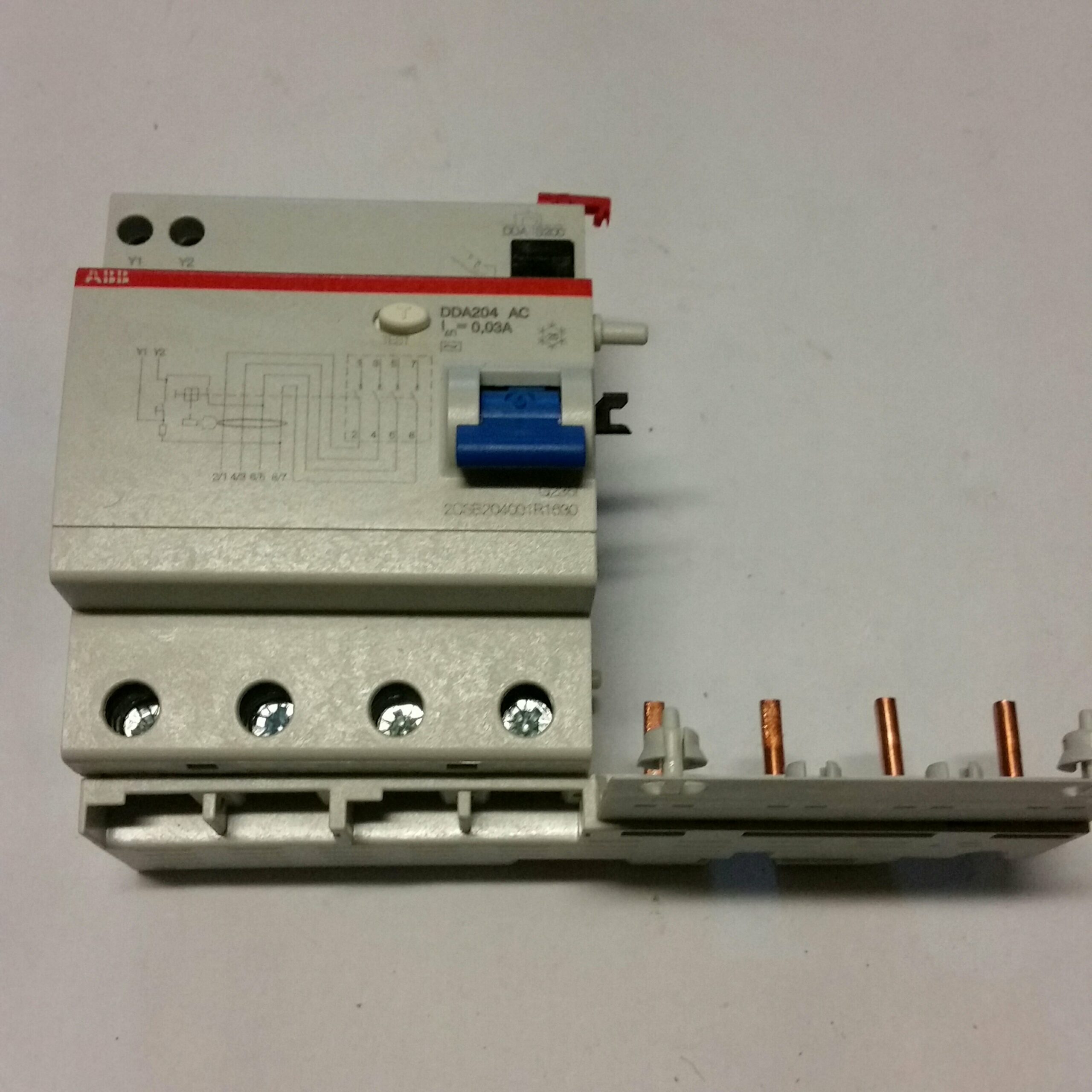 ABB B4W7941 Blocco differenziale ABB max 63A 0,03A 4P