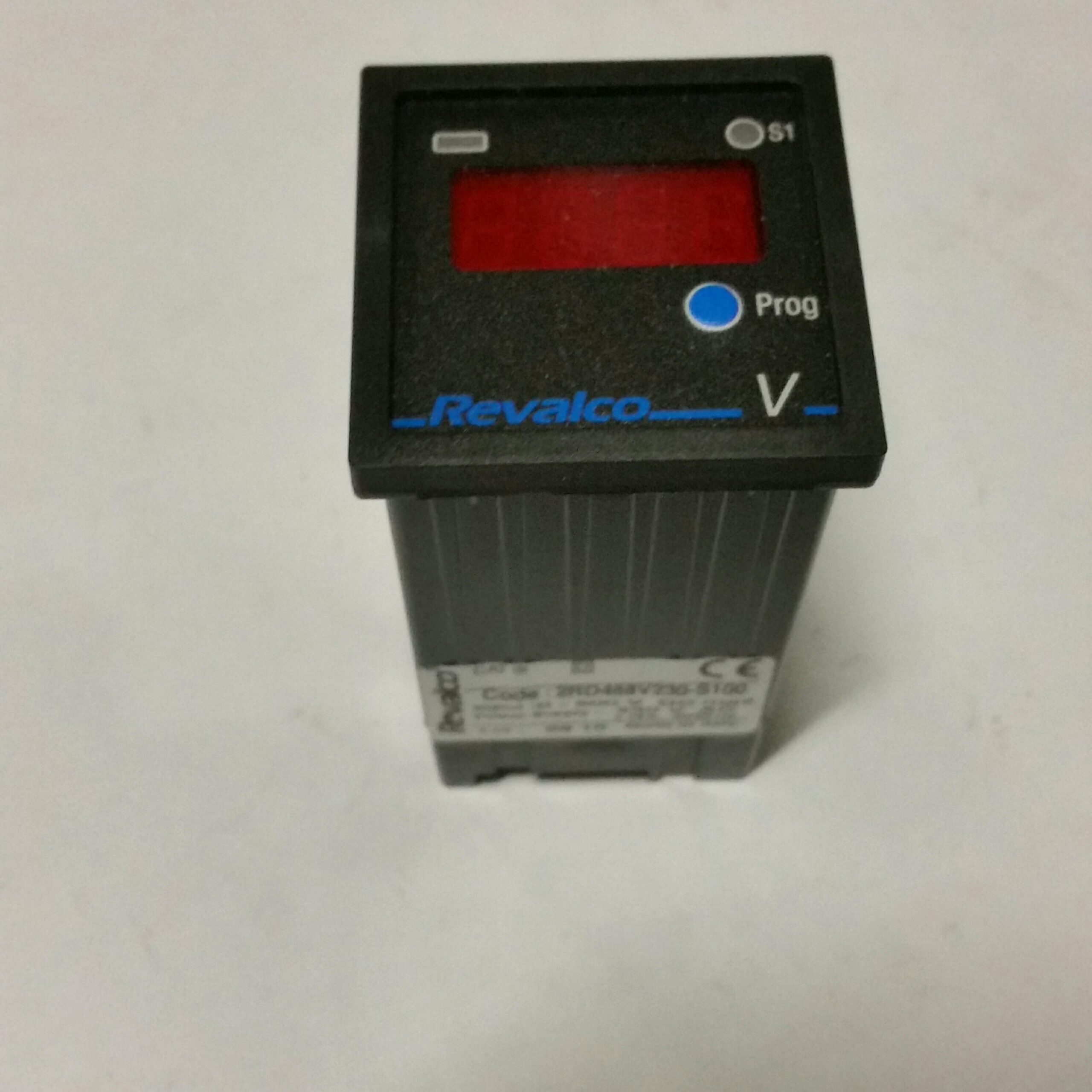 REVALCO2RD488V230-S100 Voltmetro digitale da incasso REVALCO
