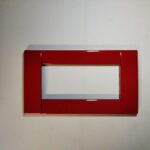 VIMAR 16734.04 Placca Vimar Idea classica, metallo colore rosso, 4 posti.