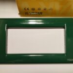 VIMAR 16754.07 Placca Vimar Idea rondò metallo verde 4 posti.