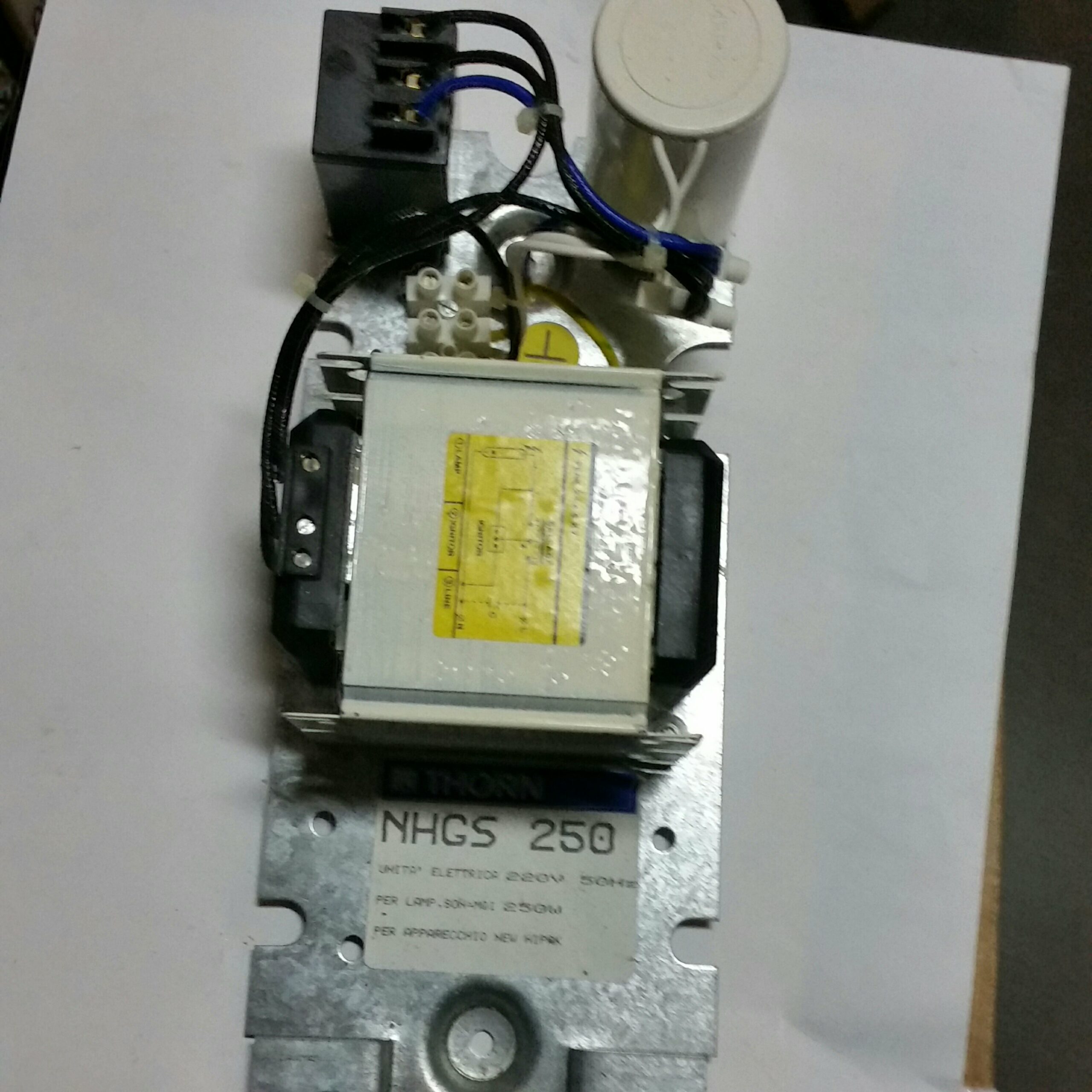 Unità di alimentazione per lampade a ioduri metallici THORN 2D06 03 SIVNHGS250