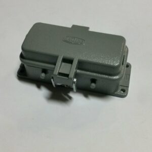 Custodia fissa passante 16P con coperchio SCAME 930.0160317