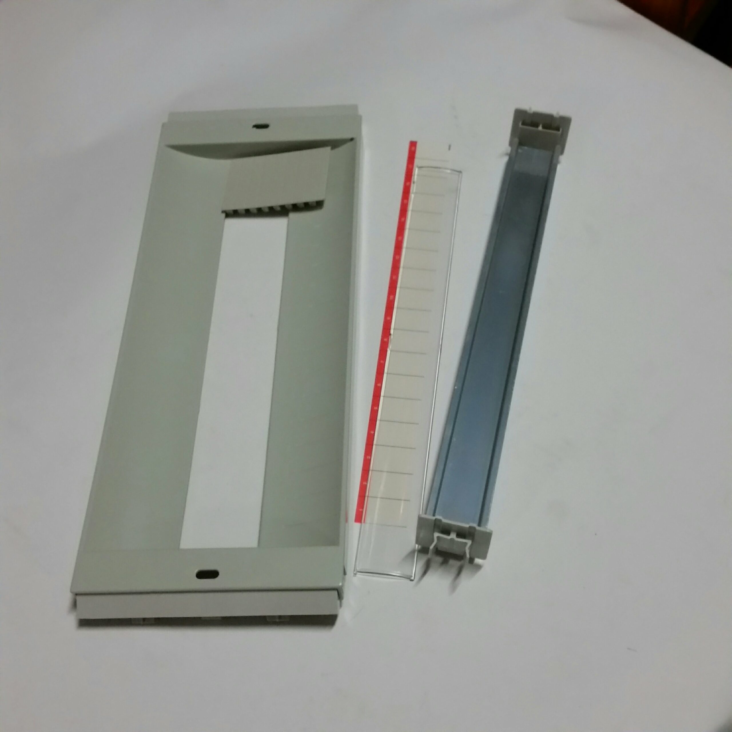 Pannello forato H150 ABB