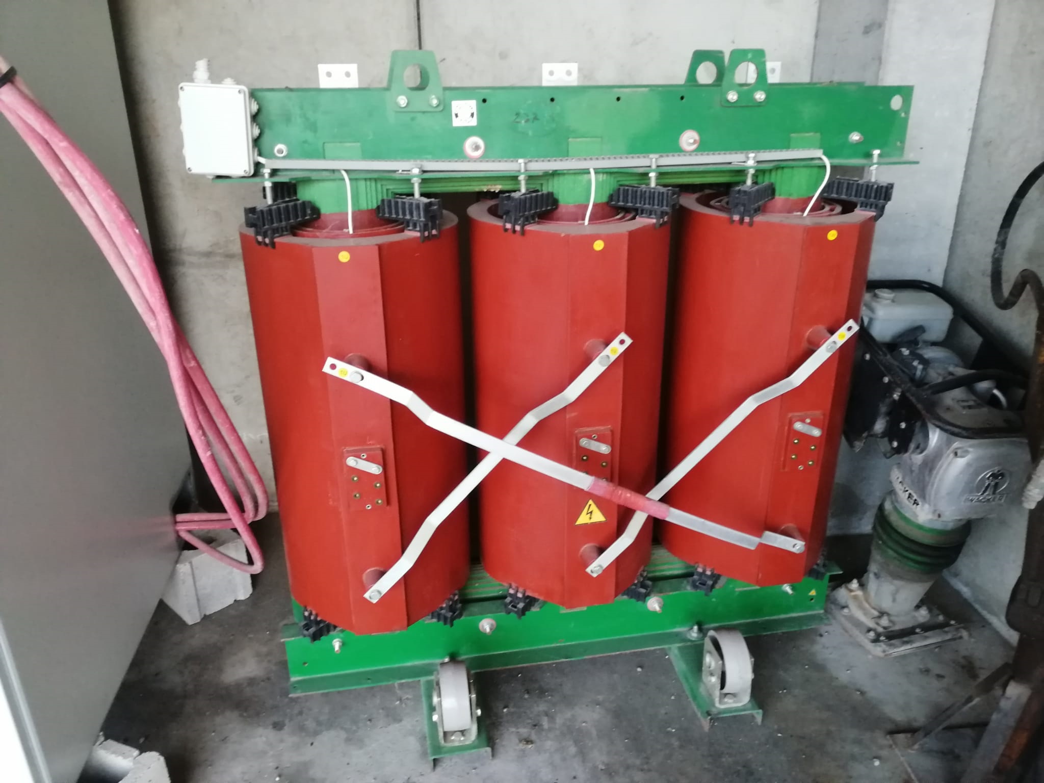 Trasformatore in resina di media tensione inglobato 800 KV
