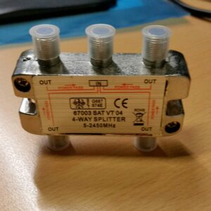 Splitter satellitare a 4 uscite 1 IN 4 OUT