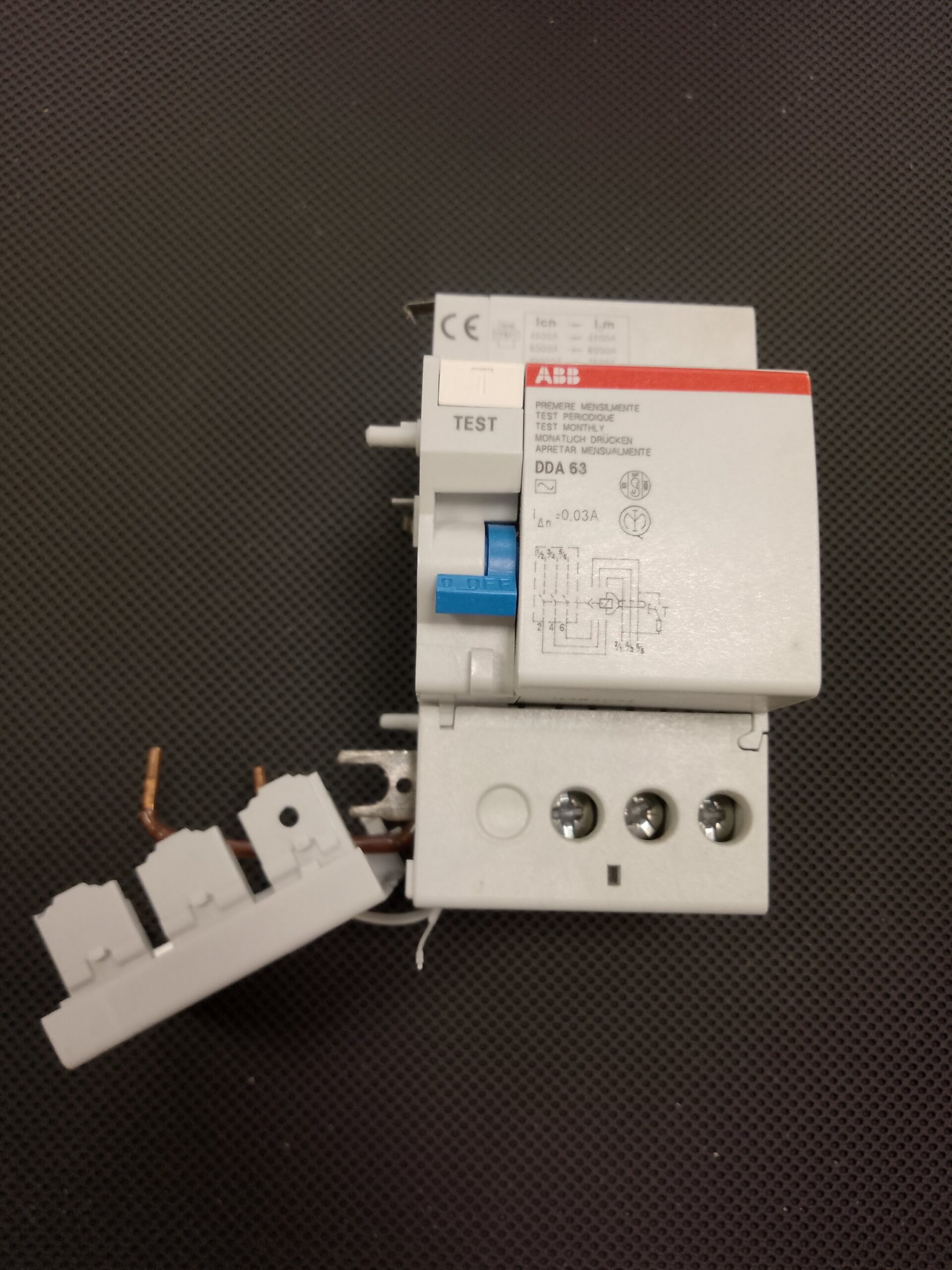 BLOCCO DIFFERENZIALE trifase ABB DDA 63