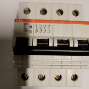 INTERRUTTORE AUTOMATICO ABB